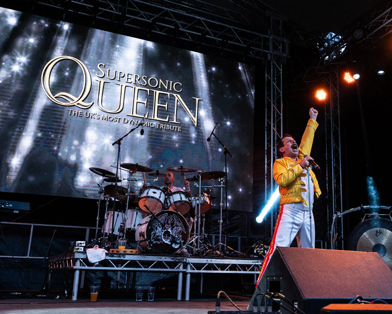 Supersonic Queen (Todd 2023) by Martin Wootton (@hitchinphotographer)